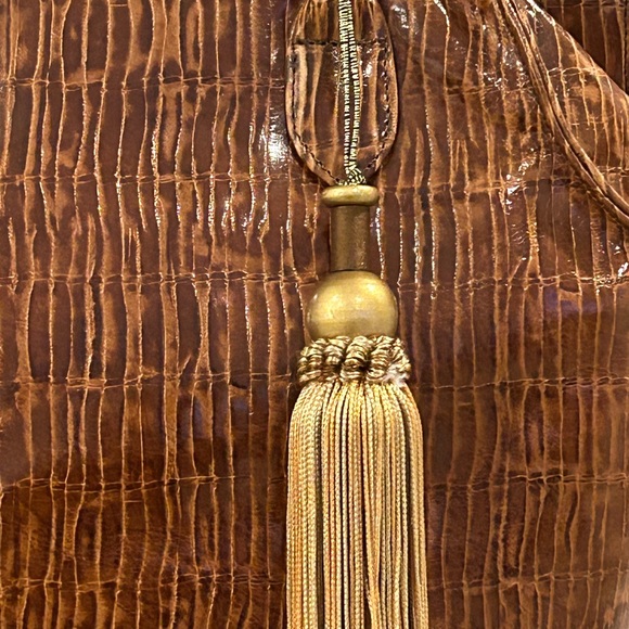 Sondra Roberts Elegant Brown Reptile Satchel Bag Double Strap Metallic Tassel - Picture 3 of 12